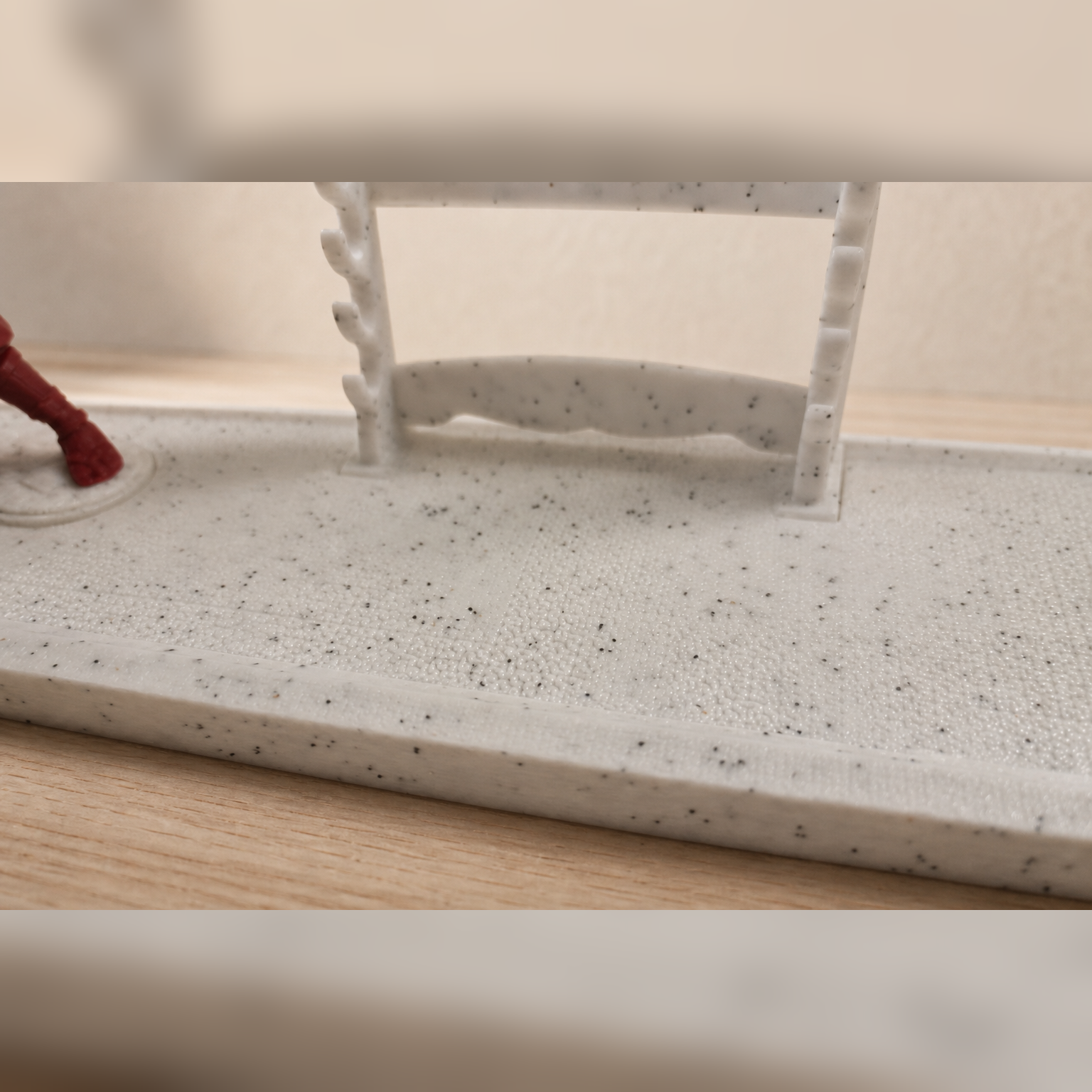 The Sentinel — Ronin Edition — Marble White